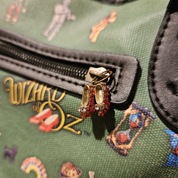 Vintage Wizard of Oz Bradford Exchange purse - Picture 2 of 10